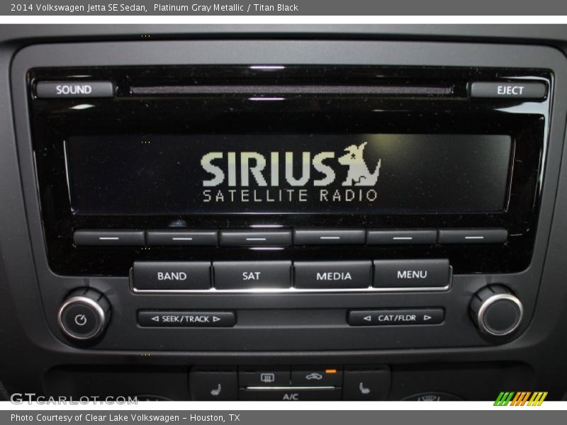 Platinum Gray Metallic / Titan Black 2014 Volkswagen Jetta SE Sedan