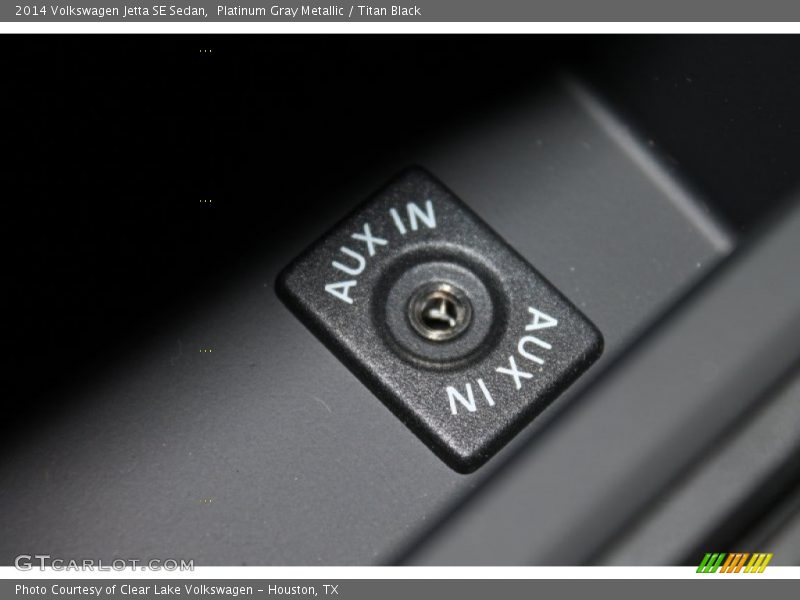 Platinum Gray Metallic / Titan Black 2014 Volkswagen Jetta SE Sedan