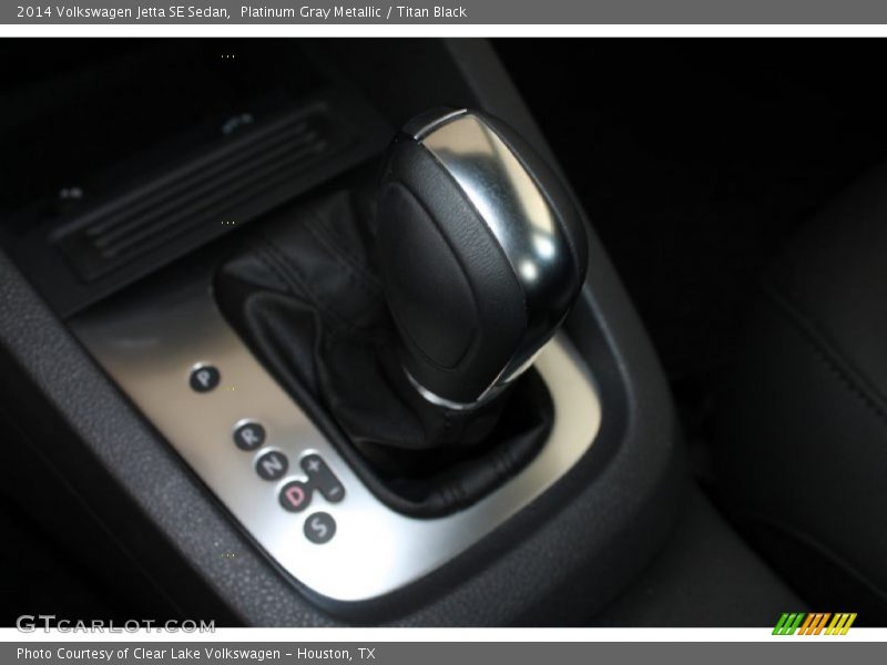 Platinum Gray Metallic / Titan Black 2014 Volkswagen Jetta SE Sedan