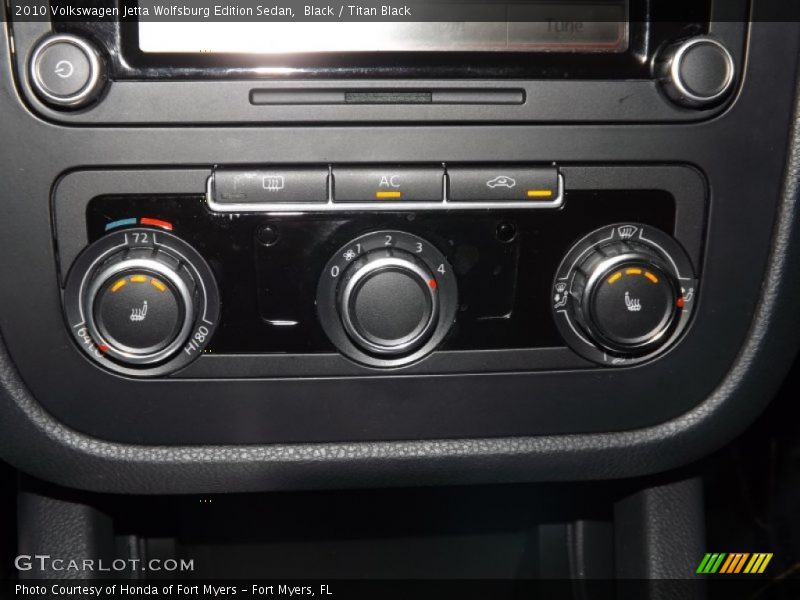 Black / Titan Black 2010 Volkswagen Jetta Wolfsburg Edition Sedan