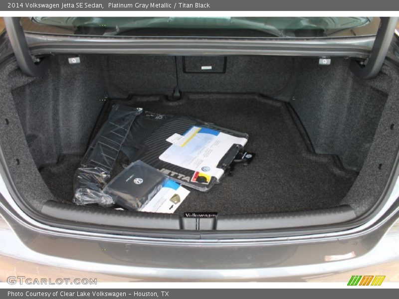 Platinum Gray Metallic / Titan Black 2014 Volkswagen Jetta SE Sedan
