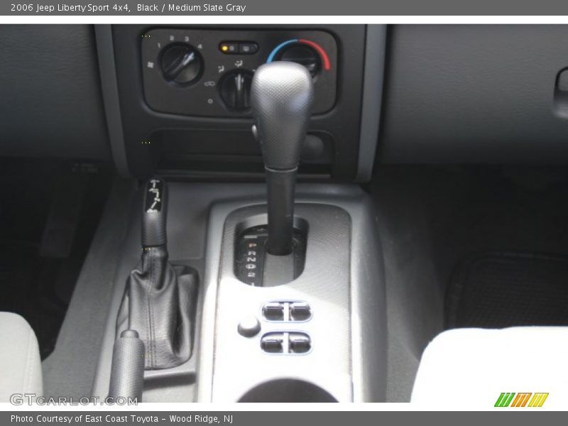 Black / Medium Slate Gray 2006 Jeep Liberty Sport 4x4