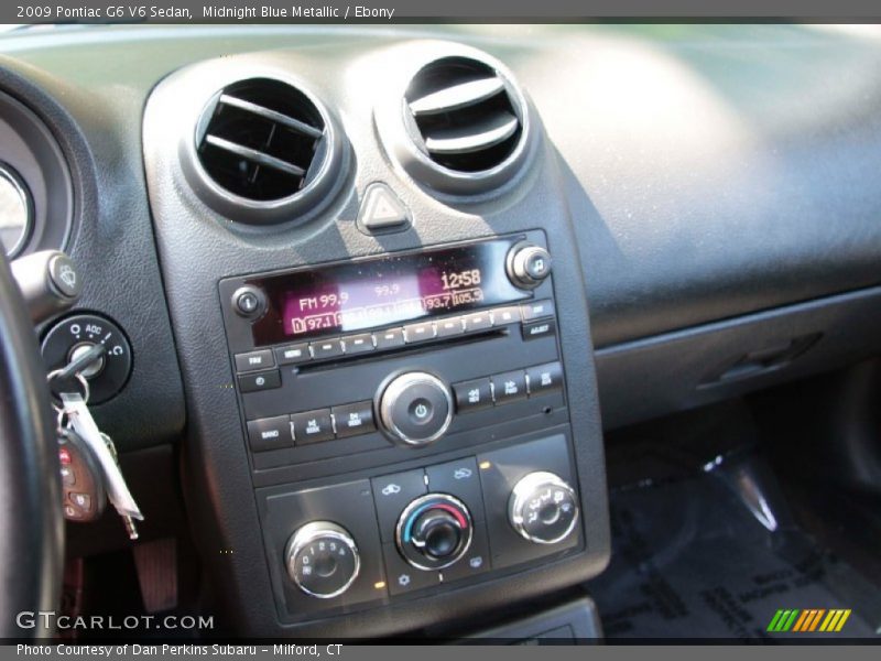 Controls of 2009 G6 V6 Sedan
