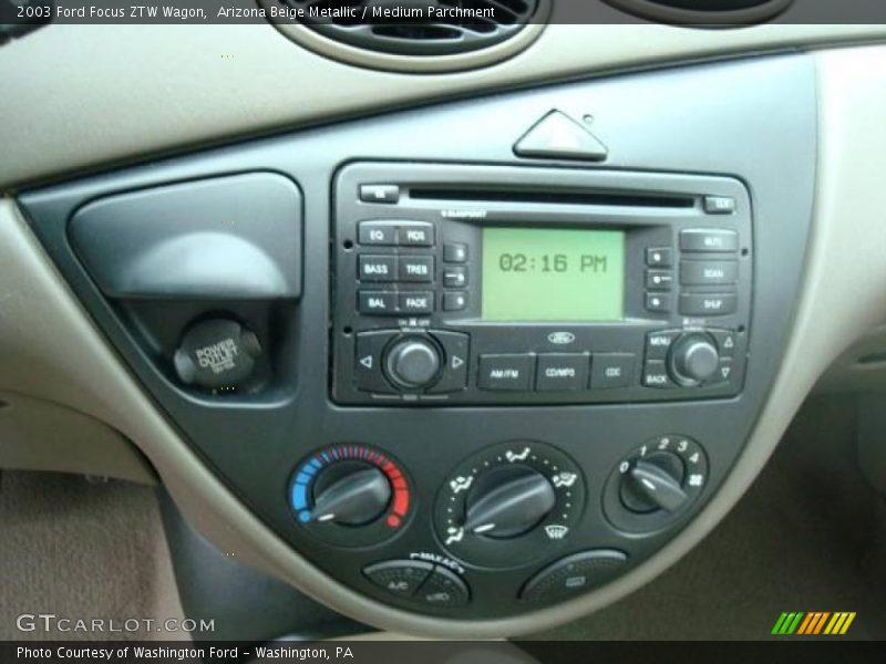 Arizona Beige Metallic / Medium Parchment 2003 Ford Focus ZTW Wagon