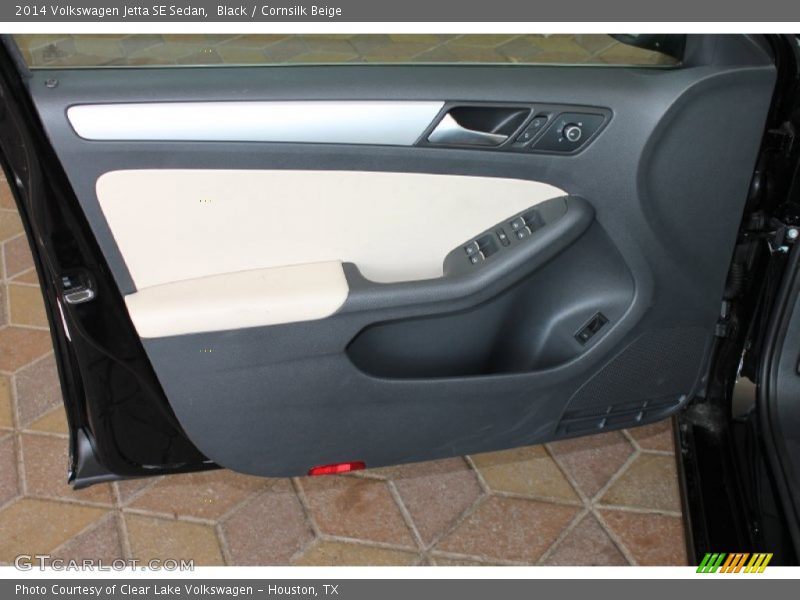 Door Panel of 2014 Jetta SE Sedan