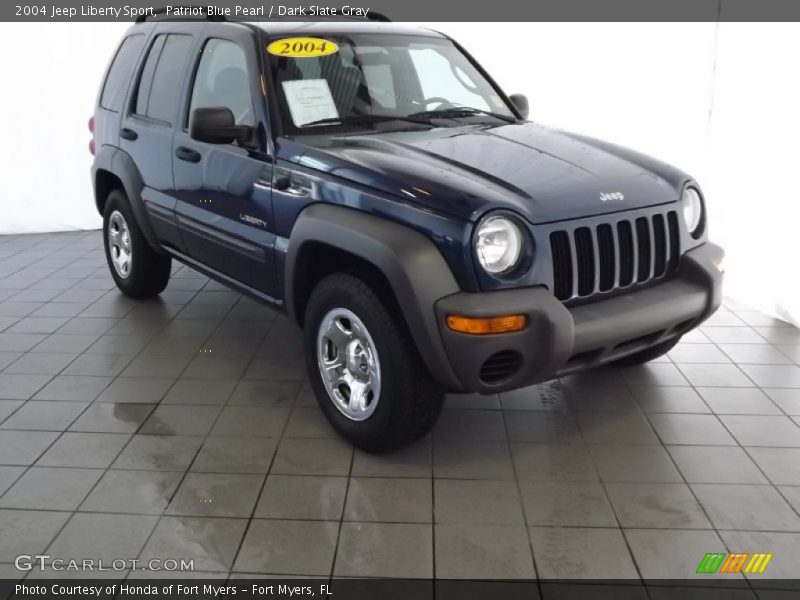 Patriot Blue Pearl / Dark Slate Gray 2004 Jeep Liberty Sport