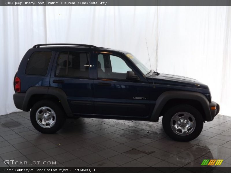 Patriot Blue Pearl / Dark Slate Gray 2004 Jeep Liberty Sport