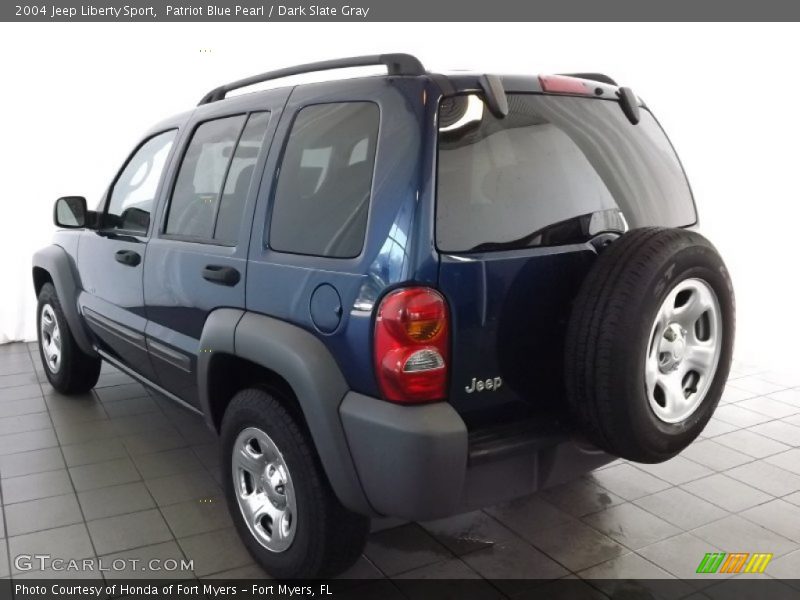 Patriot Blue Pearl / Dark Slate Gray 2004 Jeep Liberty Sport