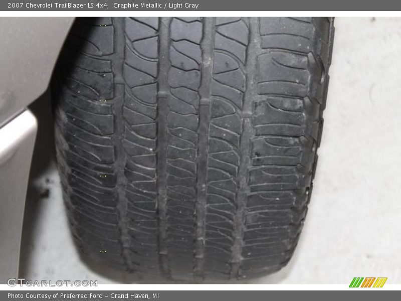 Graphite Metallic / Light Gray 2007 Chevrolet TrailBlazer LS 4x4
