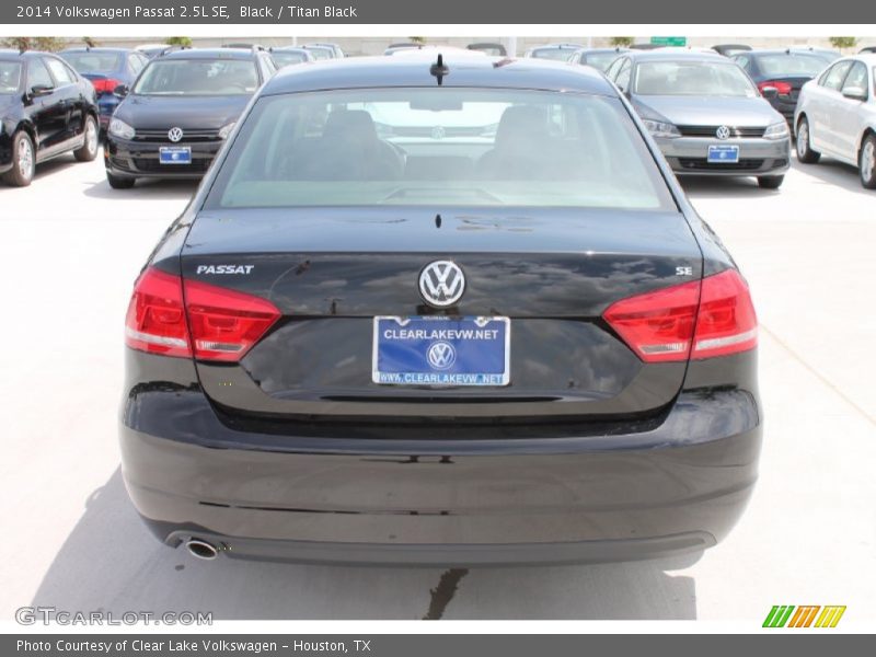 Black / Titan Black 2014 Volkswagen Passat 2.5L SE