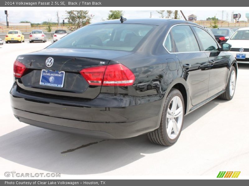 Black / Titan Black 2014 Volkswagen Passat 2.5L SE