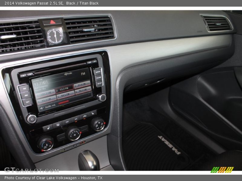 Black / Titan Black 2014 Volkswagen Passat 2.5L SE