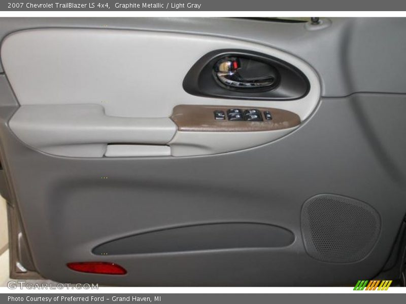 Graphite Metallic / Light Gray 2007 Chevrolet TrailBlazer LS 4x4