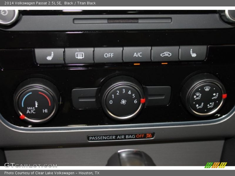 Black / Titan Black 2014 Volkswagen Passat 2.5L SE