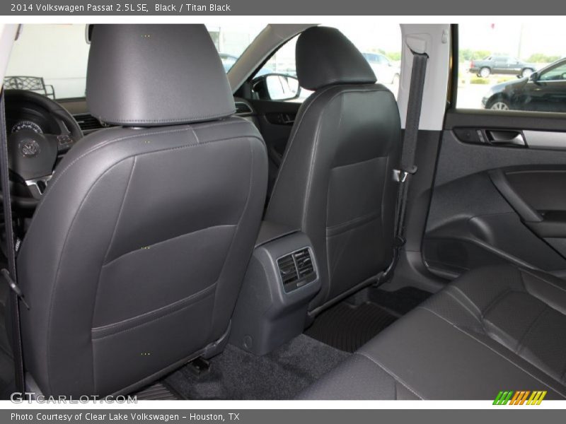 Black / Titan Black 2014 Volkswagen Passat 2.5L SE