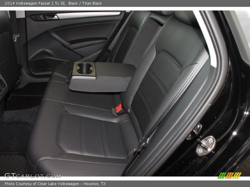 Black / Titan Black 2014 Volkswagen Passat 2.5L SE