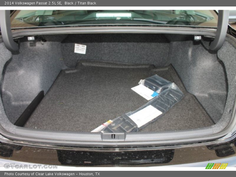 Black / Titan Black 2014 Volkswagen Passat 2.5L SE