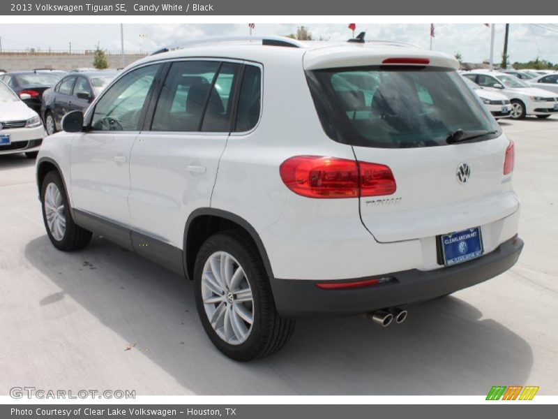 Candy White / Black 2013 Volkswagen Tiguan SE