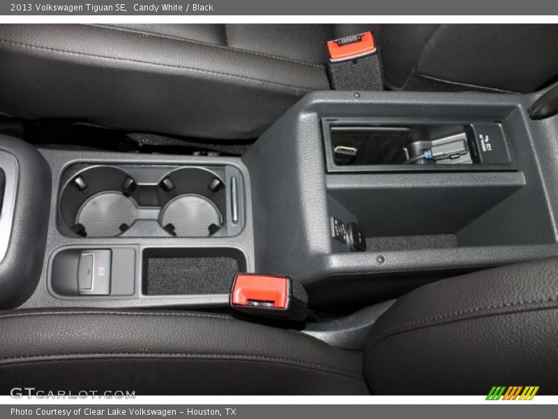 Candy White / Black 2013 Volkswagen Tiguan SE