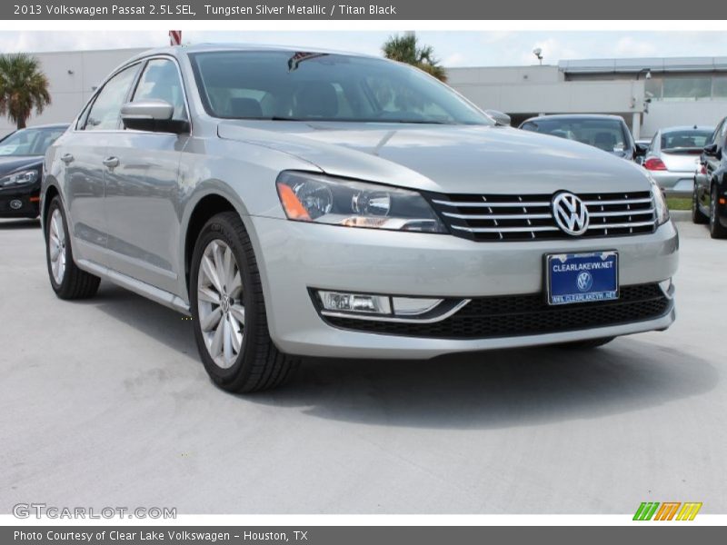 Tungsten Silver Metallic / Titan Black 2013 Volkswagen Passat 2.5L SEL