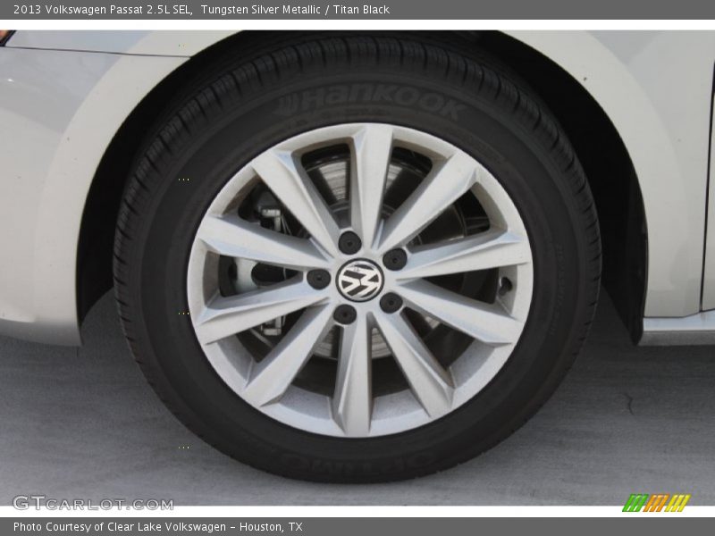 Tungsten Silver Metallic / Titan Black 2013 Volkswagen Passat 2.5L SEL
