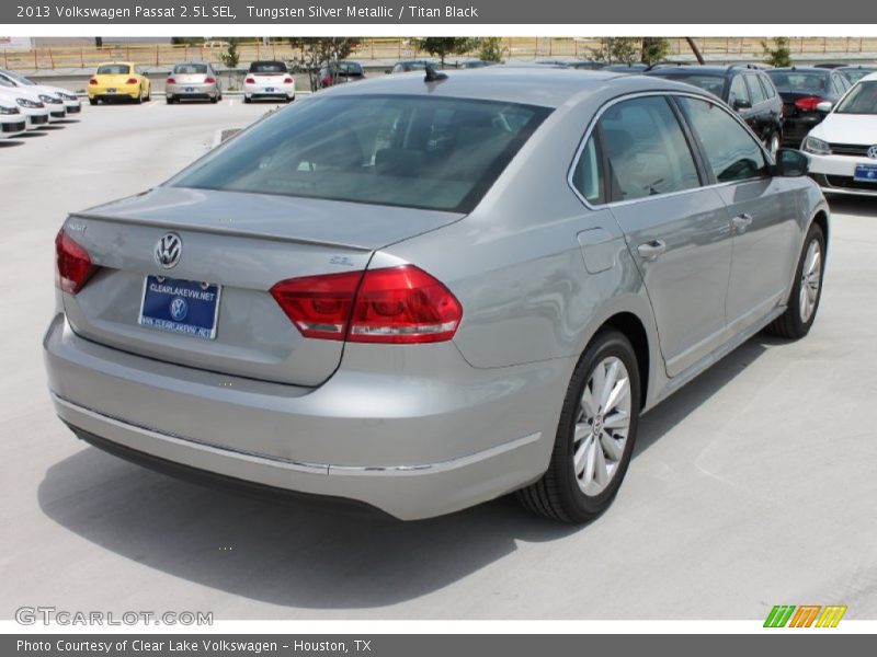 Tungsten Silver Metallic / Titan Black 2013 Volkswagen Passat 2.5L SEL