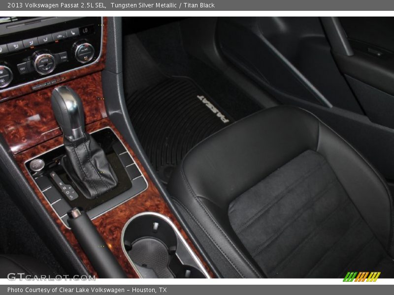 Tungsten Silver Metallic / Titan Black 2013 Volkswagen Passat 2.5L SEL