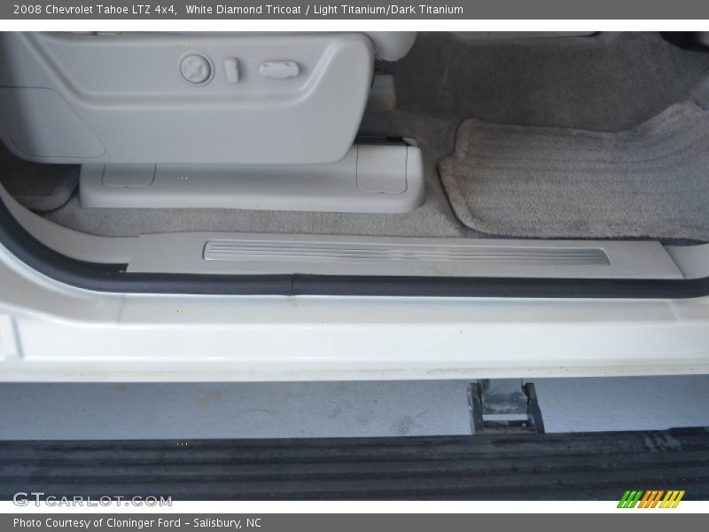 White Diamond Tricoat / Light Titanium/Dark Titanium 2008 Chevrolet Tahoe LTZ 4x4