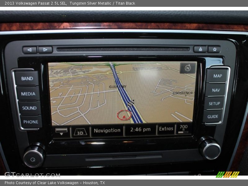 Tungsten Silver Metallic / Titan Black 2013 Volkswagen Passat 2.5L SEL