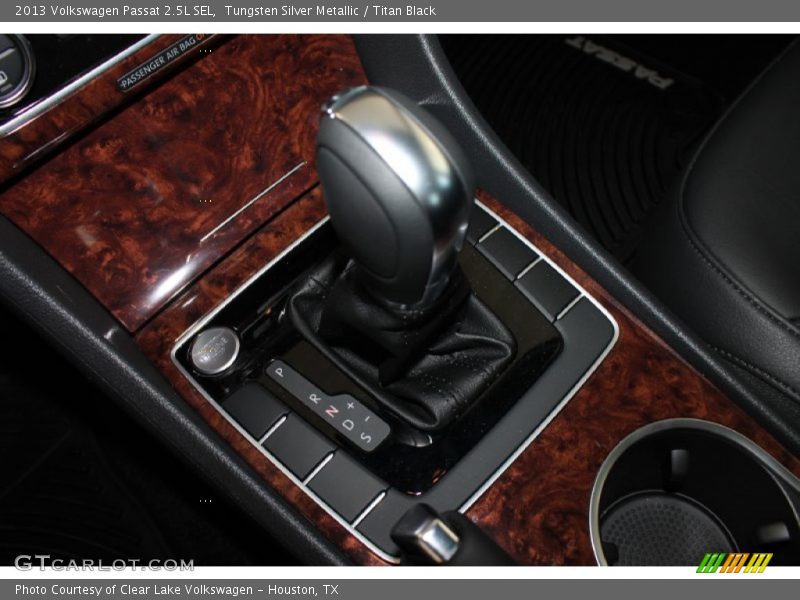 Tungsten Silver Metallic / Titan Black 2013 Volkswagen Passat 2.5L SEL