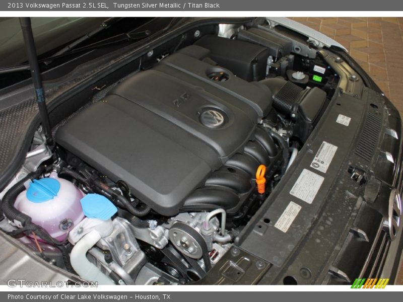 Tungsten Silver Metallic / Titan Black 2013 Volkswagen Passat 2.5L SEL