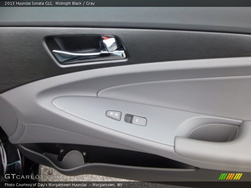 Midnight Black / Gray 2013 Hyundai Sonata GLS