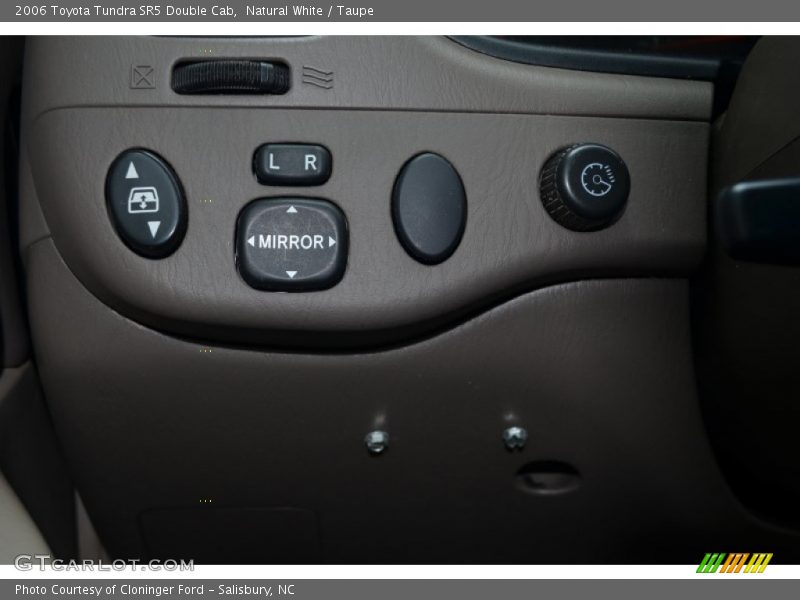 Natural White / Taupe 2006 Toyota Tundra SR5 Double Cab