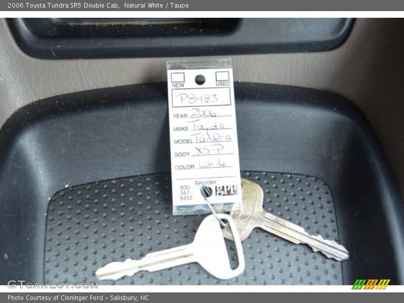 Natural White / Taupe 2006 Toyota Tundra SR5 Double Cab