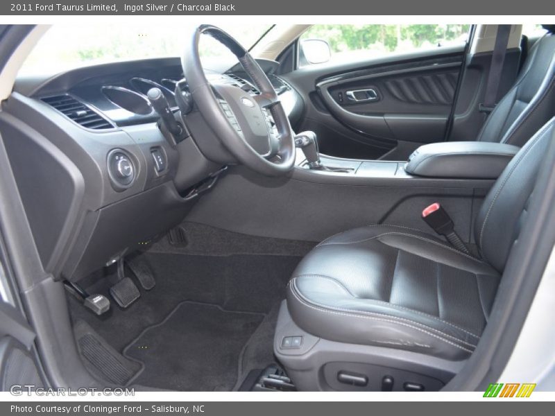 Ingot Silver / Charcoal Black 2011 Ford Taurus Limited