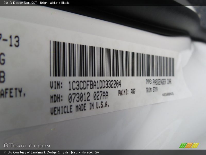 Bright White / Black 2013 Dodge Dart SXT