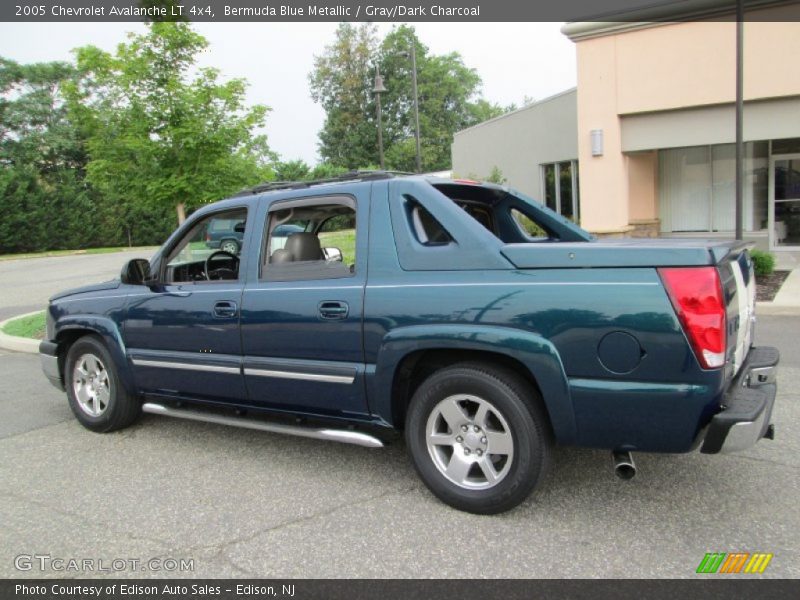 Bermuda Blue Metallic / Gray/Dark Charcoal 2005 Chevrolet Avalanche LT 4x4