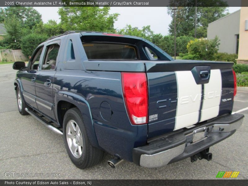 Bermuda Blue Metallic / Gray/Dark Charcoal 2005 Chevrolet Avalanche LT 4x4