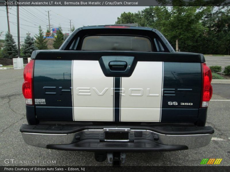 Bermuda Blue Metallic / Gray/Dark Charcoal 2005 Chevrolet Avalanche LT 4x4