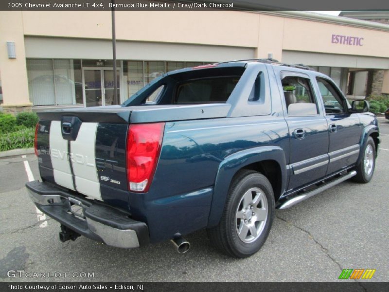 Bermuda Blue Metallic / Gray/Dark Charcoal 2005 Chevrolet Avalanche LT 4x4