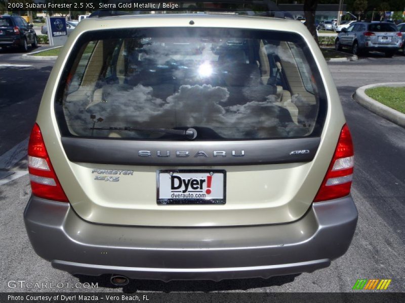 Sierra Gold Metallic / Beige 2003 Subaru Forester 2.5 XS