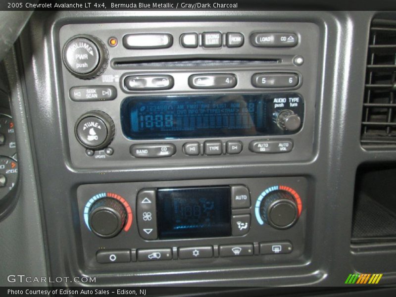 Bermuda Blue Metallic / Gray/Dark Charcoal 2005 Chevrolet Avalanche LT 4x4