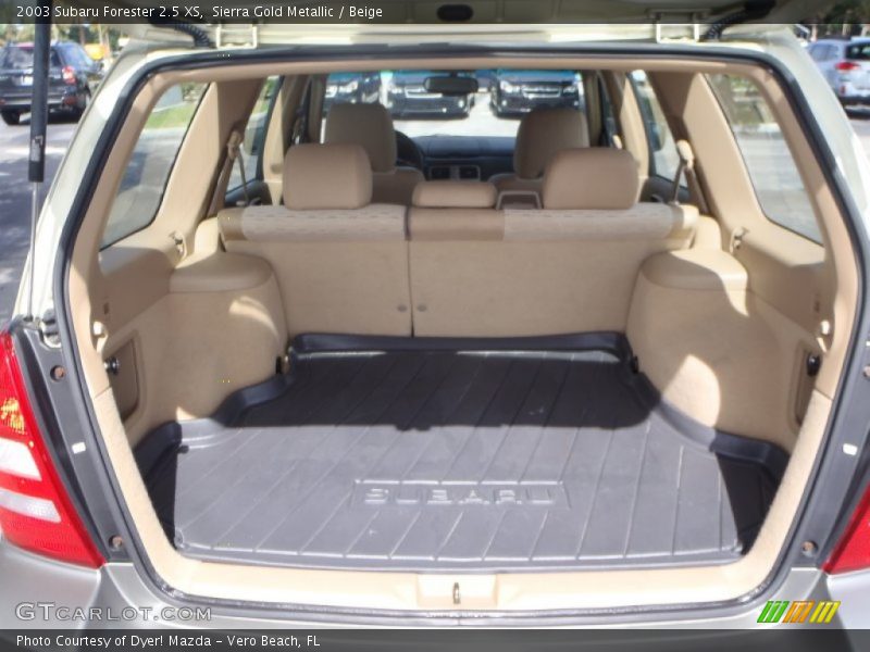 Sierra Gold Metallic / Beige 2003 Subaru Forester 2.5 XS