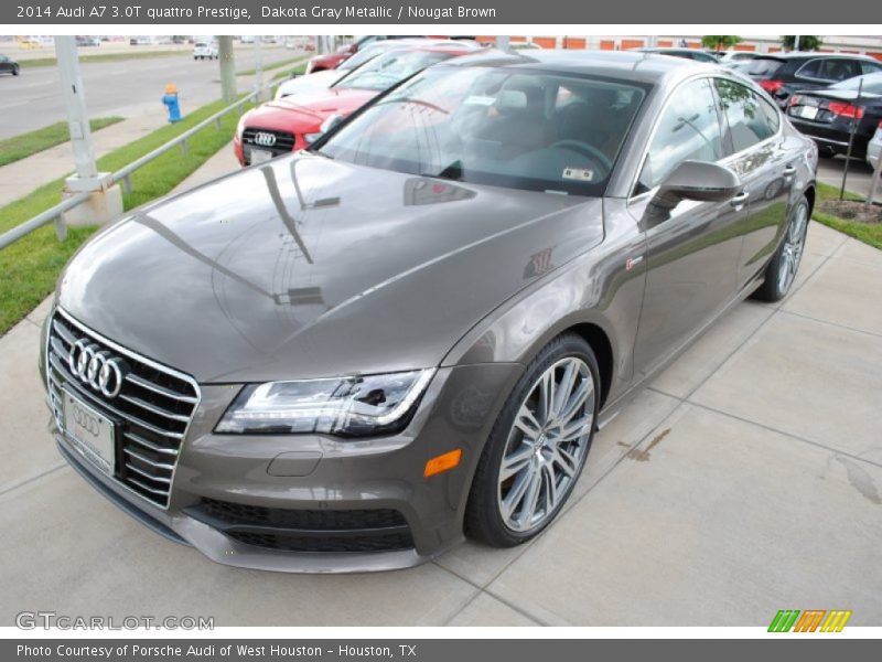 Front 3/4 View of 2014 A7 3.0T quattro Prestige