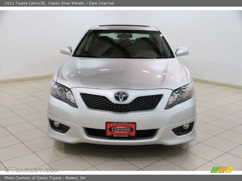 Classic Silver Metallic / Dark Charcoal 2011 Toyota Camry SE