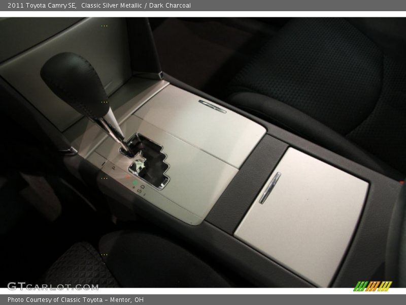Classic Silver Metallic / Dark Charcoal 2011 Toyota Camry SE