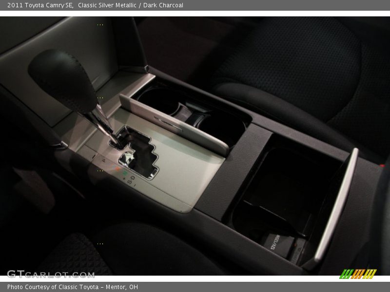Classic Silver Metallic / Dark Charcoal 2011 Toyota Camry SE