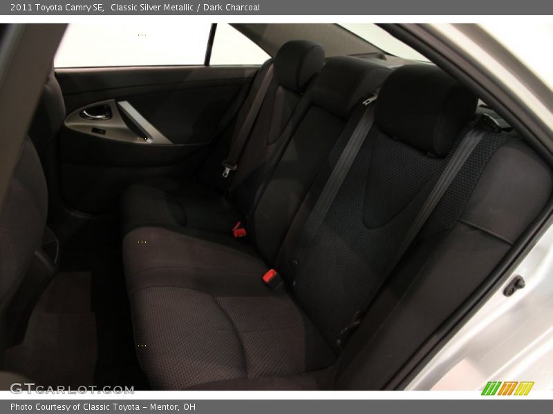 Classic Silver Metallic / Dark Charcoal 2011 Toyota Camry SE