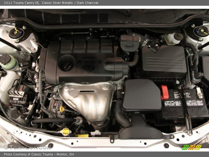 Classic Silver Metallic / Dark Charcoal 2011 Toyota Camry SE