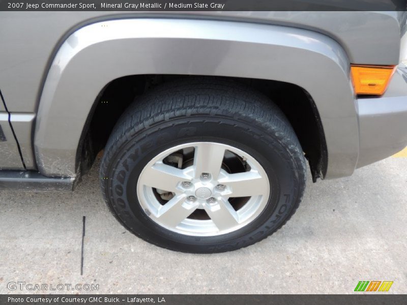 Mineral Gray Metallic / Medium Slate Gray 2007 Jeep Commander Sport